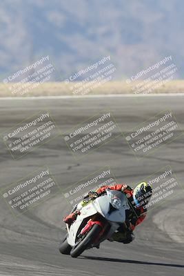 media/Oct-30-2025-Racers Edge (Thu) [[dabbdaf680]]/3-B Group/Session 2 (Bowl Exit)/